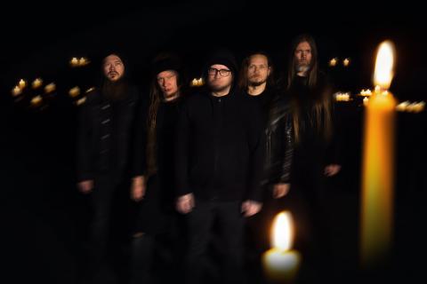KUOLEMANLAAKSO - "Tulessakävelijä" Lyric Video