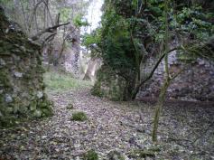 LES REMPARTS DE PONT-SAINT-PIERRE (Eure)