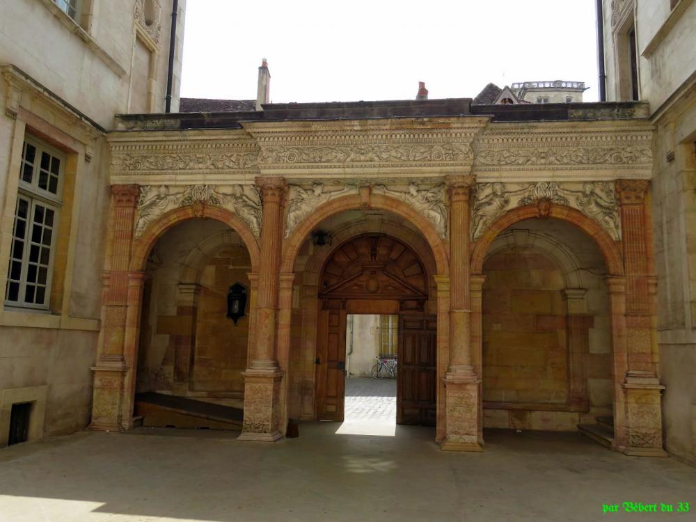 Dijon en Cote d'Or -2