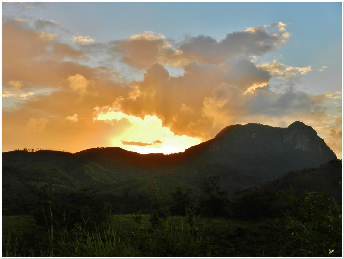 DIVERS  COUCHER  DE  SOLEIL