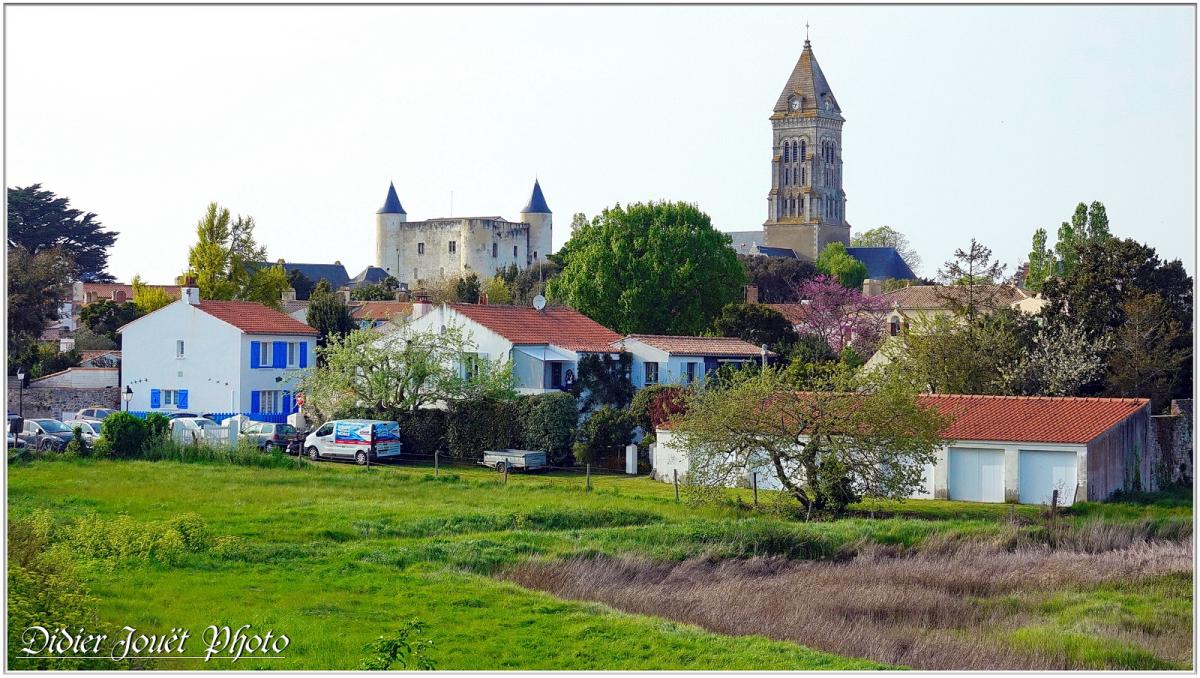 85 . Noirmoutier en l'île - Le Port & la Jetée Jacobsen