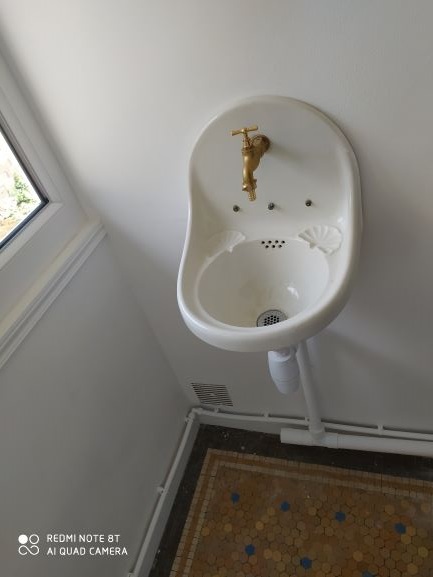 Les WC du rez de chaussée.