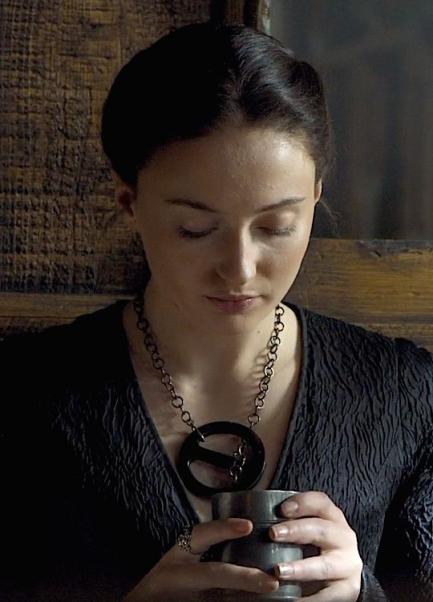 les différents colliers de Sansa