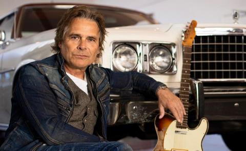 MIKE TRAMP - Les détails du nouvel album Songs Of White Lion - Vol. II ; Clip "Lights & Thunder"
