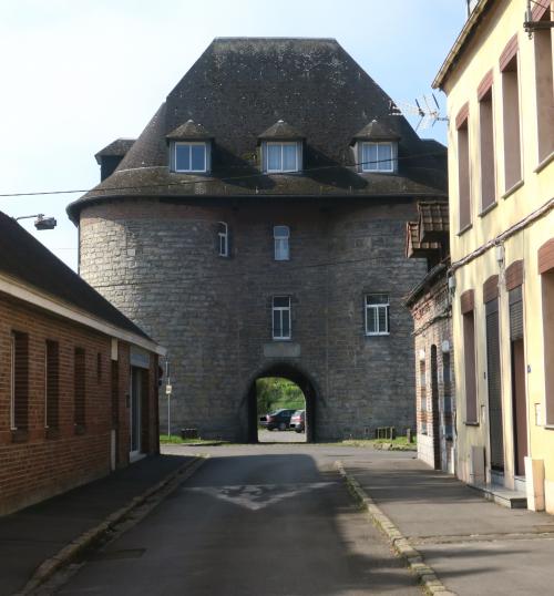 L'ancien château des comtes de Hainaut dit "ancien arsenal" à CONDE-SUR-L'ESCAUT