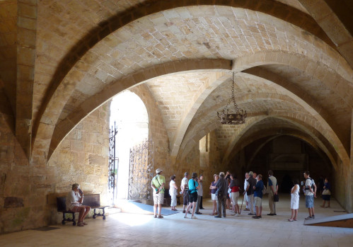 07 Le réfectoire des moines