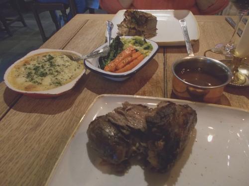  * Au restaurant à Minster