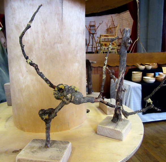 Une belle exposition sur "le bois dans tous ses états" à Aignay le Duc, a eu beaucoup de succès ...