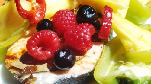 Le balcon posé sur la mer (11-2) à Μύκονoς. Le balcon du Samedi Saint