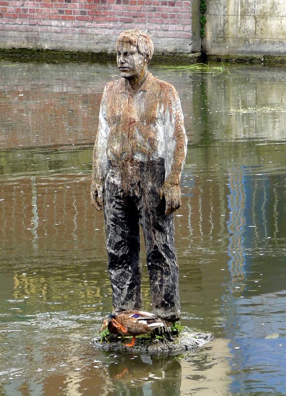 Notre monsieur sur l'eau