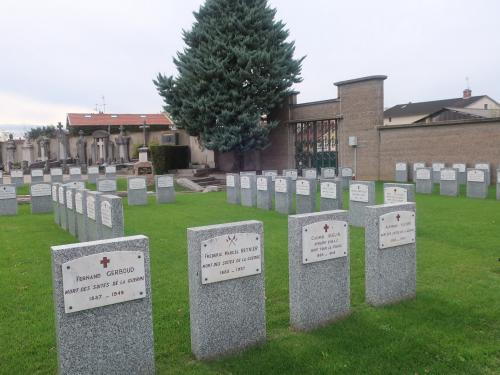 Ce qui éclaire l'existence, c'est l'espérance