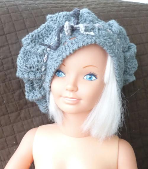 Chapeau au crochet vu  et réalisé..