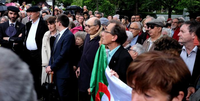 Hier après-midi au Père Lachaise ! une belle et émouvante cérémonie en hommage à maurice et josette audin