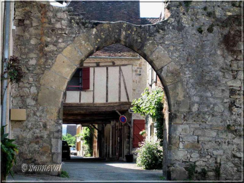Bretenoux Lot Porte de la Guierle