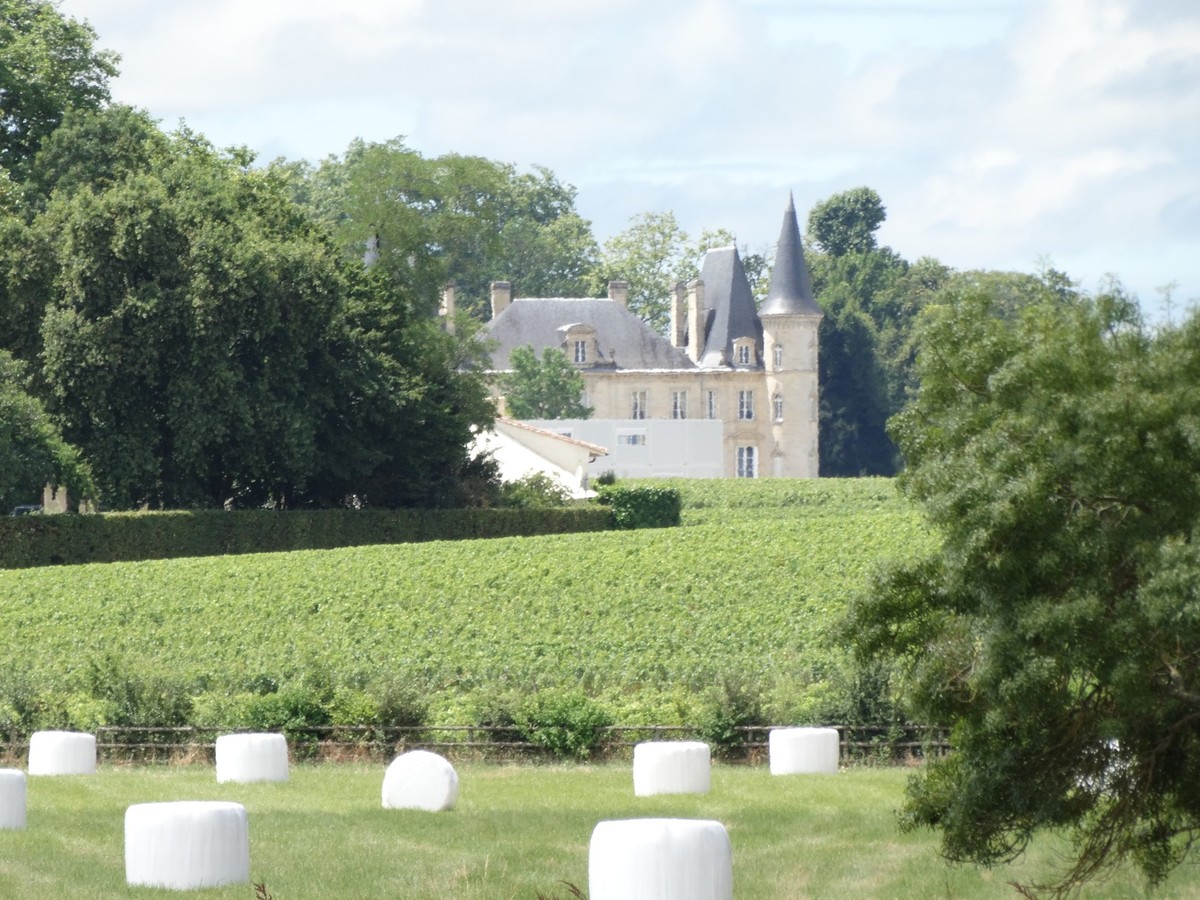 Les châteaux du Médoc...