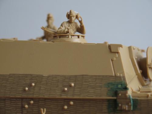 Un gros panzer entre temps
