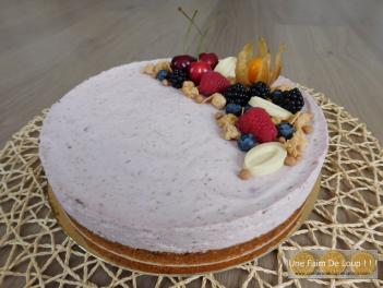 Cheesecake léger aux cerises et myrtilles