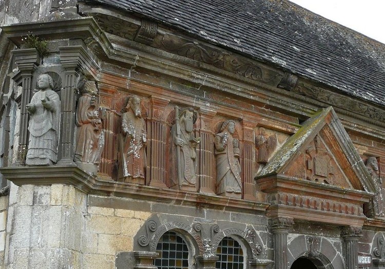 ENCLOS PAROISSIAL de SIZUN (29)