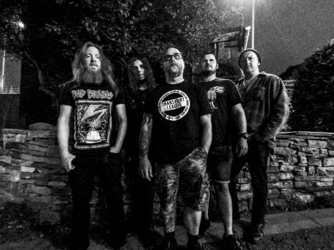 WOLVES IN WINTER (avec des membres de Solstice, Lazarus Blackstar, Monolith Cult...) - Les détails du premier album The Calling Quiet