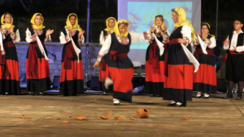 Le balcon posé sur la mer (41-2) à Χίος. Le balcon dansant 3. Ικαρία & Πελοπόννησος