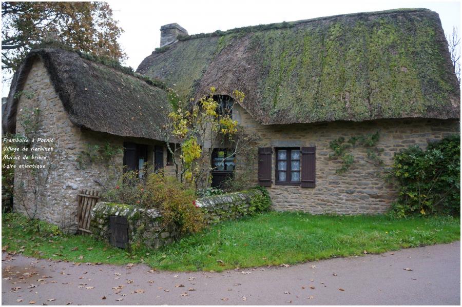 Le Village de Kerhinet dans le marais de Brière 