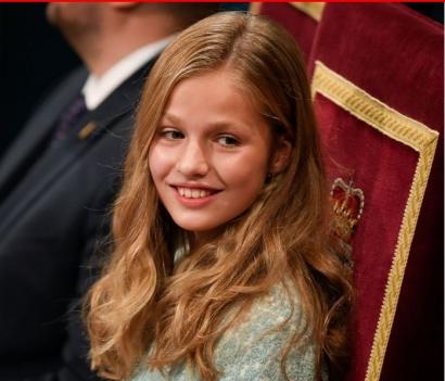 L'infante Léonor  à la remise du prix princesse des Asturies, 