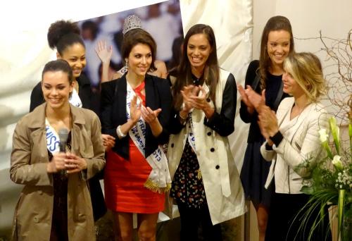 L'arrivée à Châtillon sur Seine de Miss France et de ses dauphines...