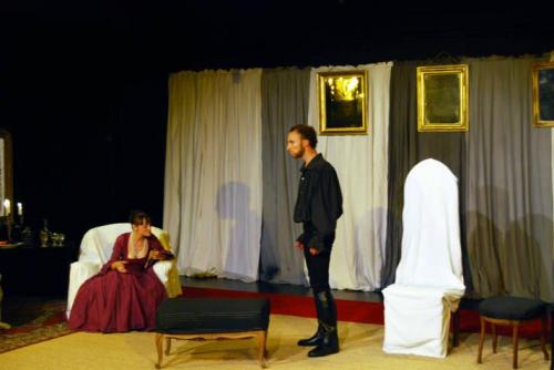 PHOTOS  Tartuffe