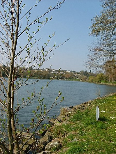 ville-vue-du-lac-2.jpg
