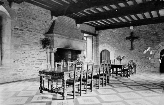 Lanvallay -  CPA -Tressaint - Foyer de charité - Salle à manger 