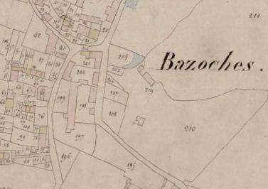 LES REMPARTS DE BAZOCHES-AU-HOULME (Orne)