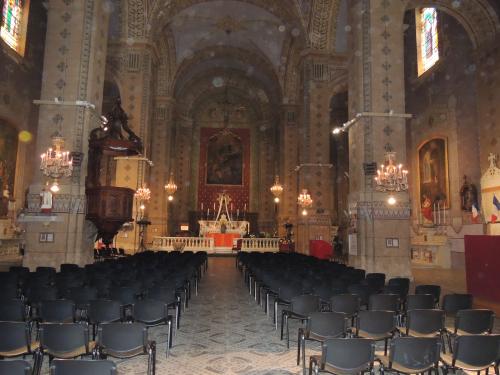 * ROQUEVAIRE : LA PETITE SOEUR D'AUBAGNE...