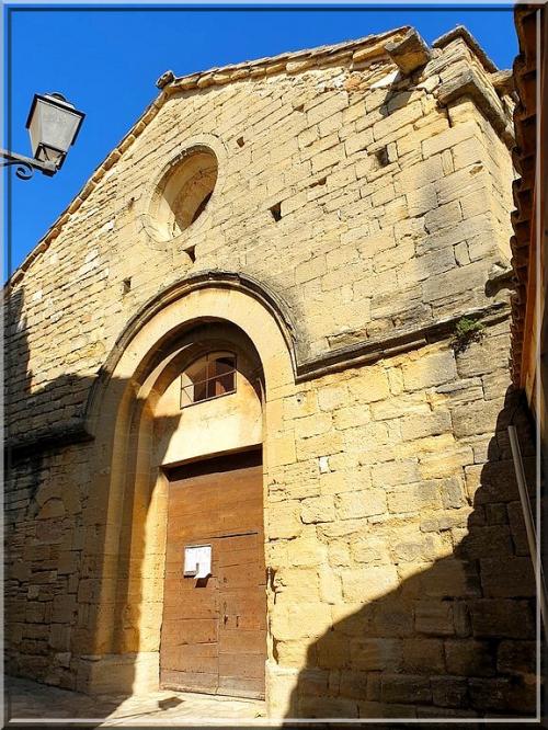 1011 - Le Barroux dans le Vaucluse (84)