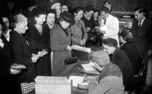 Aujourd’hui nous sommes le 21 avril 2016… On ne parle pas tous du même 21 avril : j’ai choisi, pour ma part, de vous parler du 21 avril 1961, le putsch des généraux