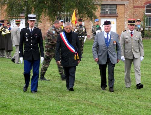 * Jean Gilbert ancien du 1er RA parrain de la promotion 2015/2016 du CFIM de DIEUZE