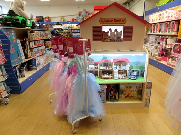 La boutique King-Jouet de Châtillon sur Seine, c'est une caverne d'Ali Baba pour les enfants...et les adultes !
