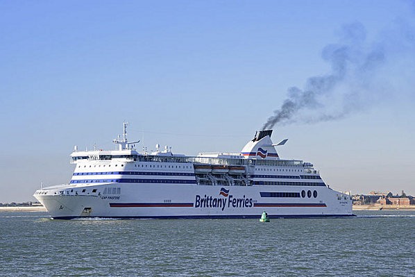 800px-Cap_Finistere.jpg