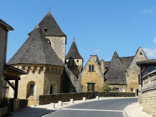 Saint-Geniès  (Dordogne)