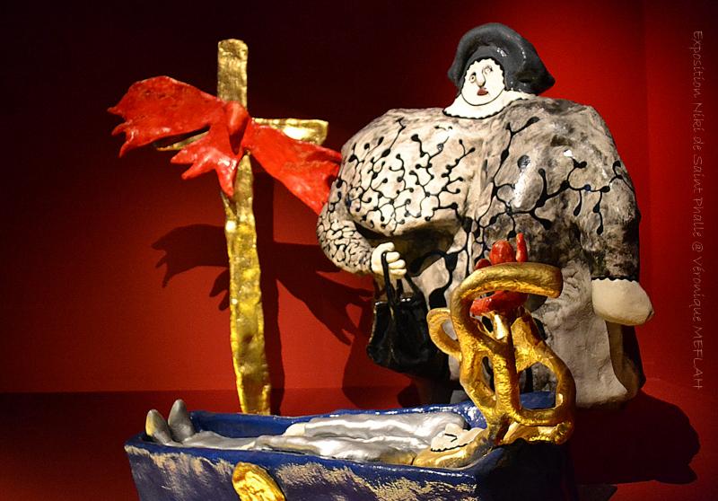 Exposition Niki de Saint Phalle : "Les funérailles du père" 1971