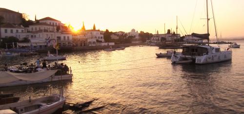 De SPETSAÏ à ERMIONI