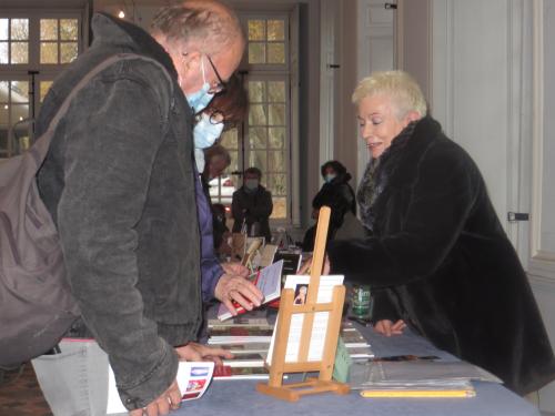 AU SALON DU LIVRE