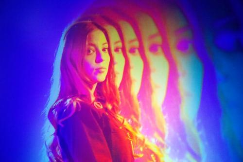 Jade Bird en voiture avec le clip d'I Get No Joy