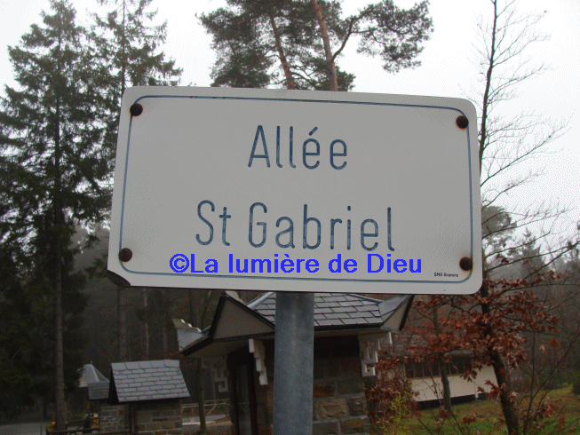 Banneux : allée saint Gabriel