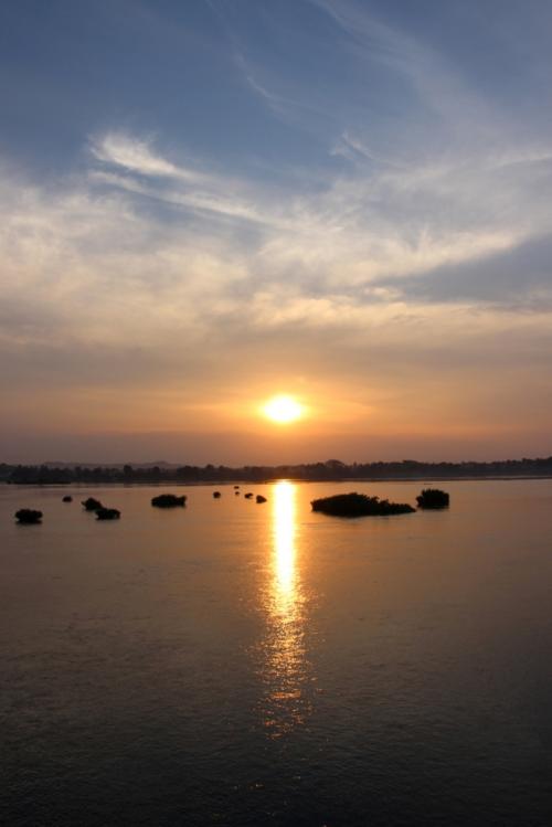 Lever de soleil sur l'île de Khong
