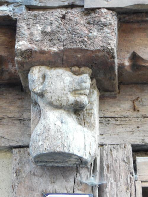 -Maison dite de "la truie qui file" (Malestroit) XVème siècle