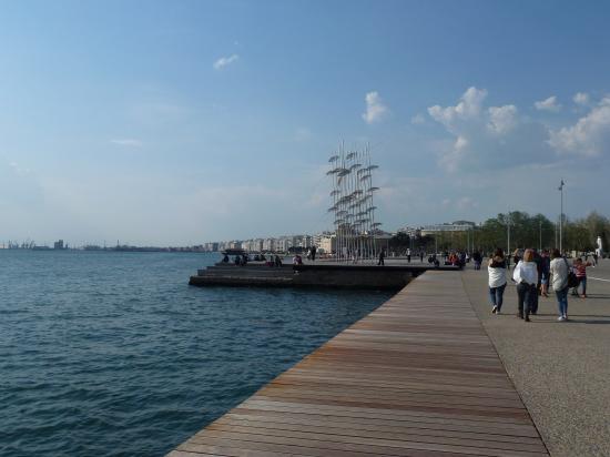 Les parapluies de.... Οι όμβρελλες / ombrelles