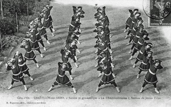 Quelques cartes postales anciennes de la Châtillonnaise Gymnastique