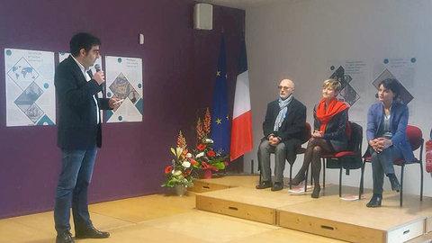 A Béziers : Vallaud-Belkacem tacle Ménard "L'histoire ne doit être ni falsifiée, ni instrumentalisée"