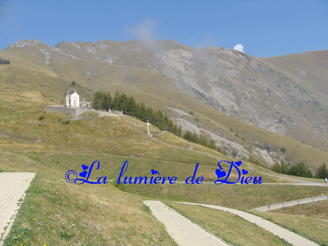 La Salette : le cimetière et la chapelle