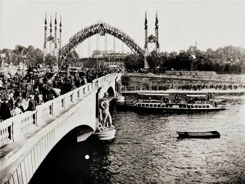 Le Zouave du pont de l' Alma